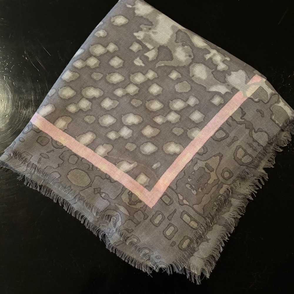 Gray Scarf Abstract Print  with Pink